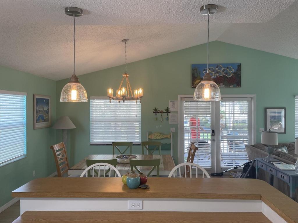 Escape To An Island Adventure! Free Bikes & Beach Items Anna Maria Exterior photo